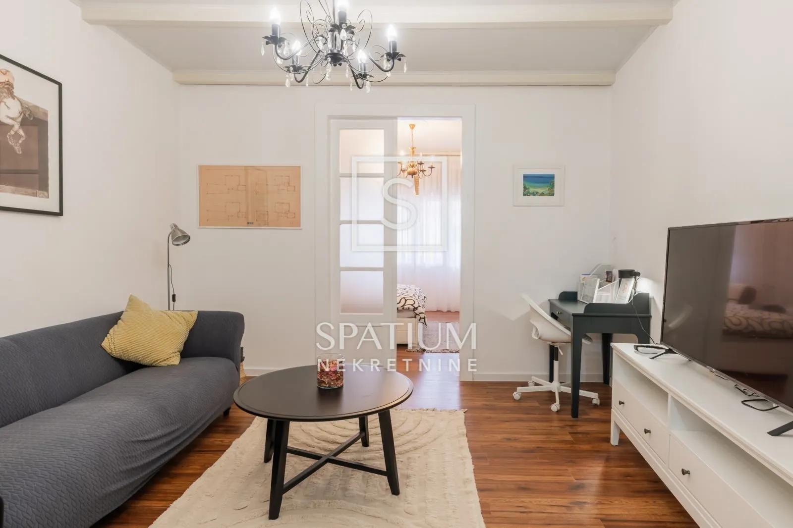 RIJEKA, CENTAR, NOVOUREĐENI DVOSOBNI STAN ZA DUGOROČNI NAJAM - cover