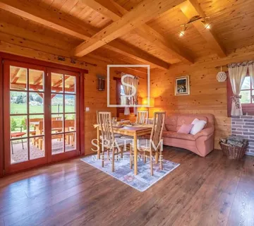 LIČKO LEŠĆE, DVIJE KUĆE ZA ODMOR, PRILIKA ZA INVESTICIJU - cover