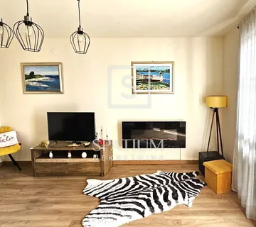 ROVINJ, NAMJEŠTEN STAN U BLIZINI CENTRA I MORA - cover