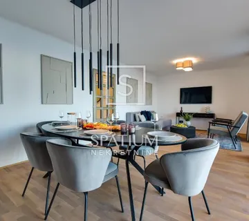 OPATIJA, MODERNO UREĐEN STAN SA POGLEDOM NA MORE - cover