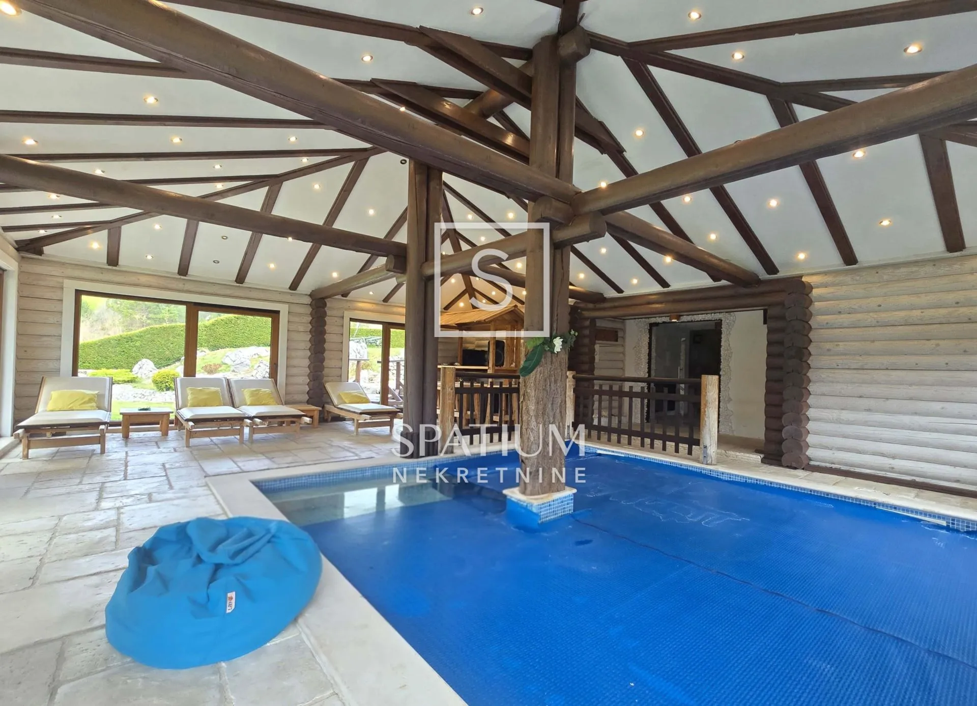 GORSKI KOTAR, VILA ZA ODMOR S UNUTARNJIM BAZENOM - cover