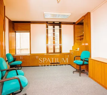 RIJEKA, CENTAR, URED ZA NAJAM - cover