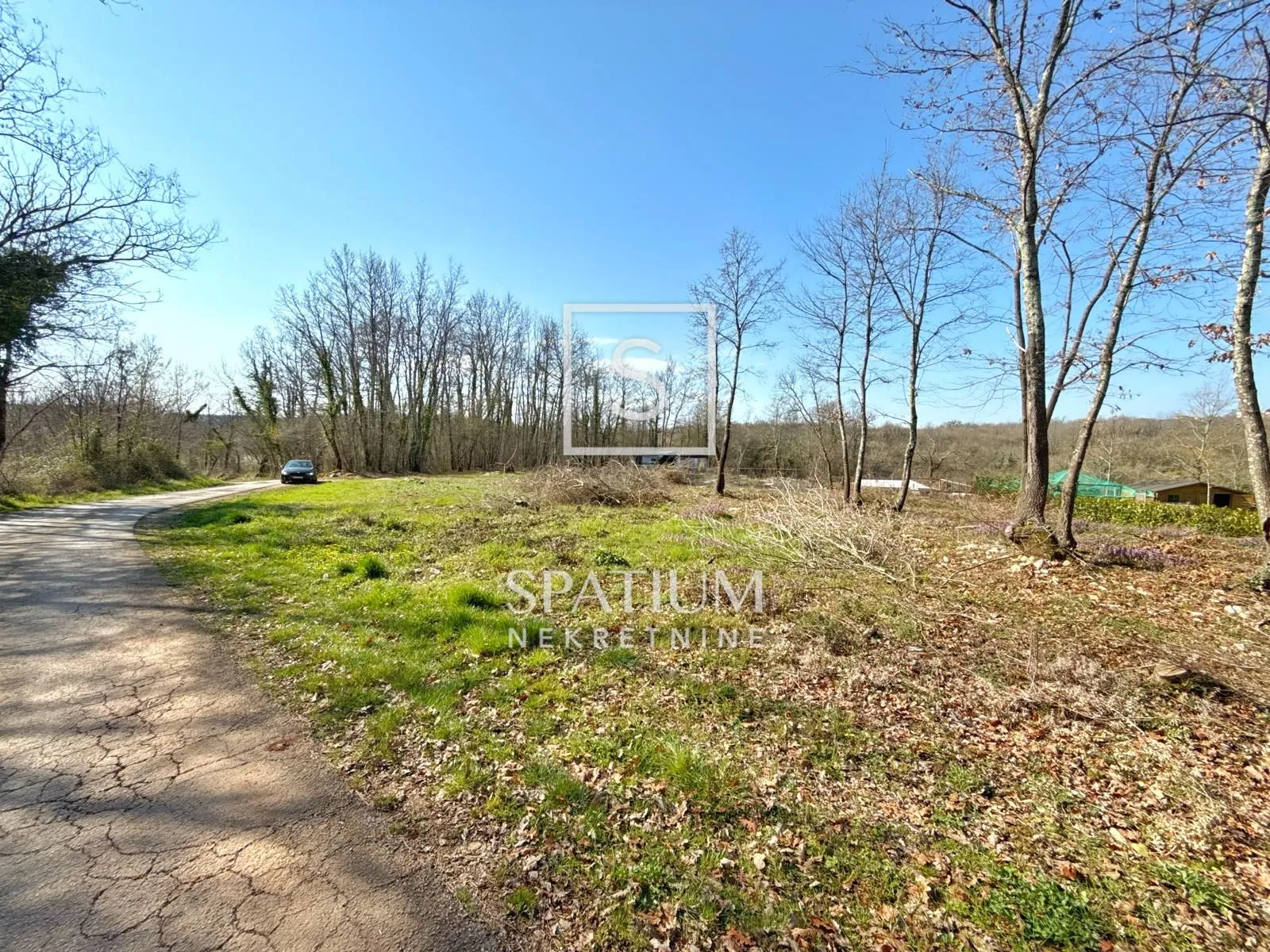 RAKOTULE, TEREN SA GRAĐEVINSKOM DOZVOLOM I PLAĆENIM KOMUNALIJAMA - cover