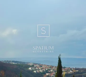 GORNJA VEŽICA, OBITELJSKI STAN S POGLEDOM - cover