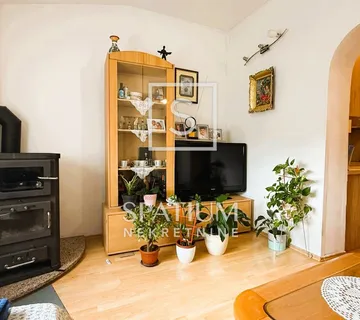 VIŠKOVO, STAN U BLIZINI CENTRA - cover