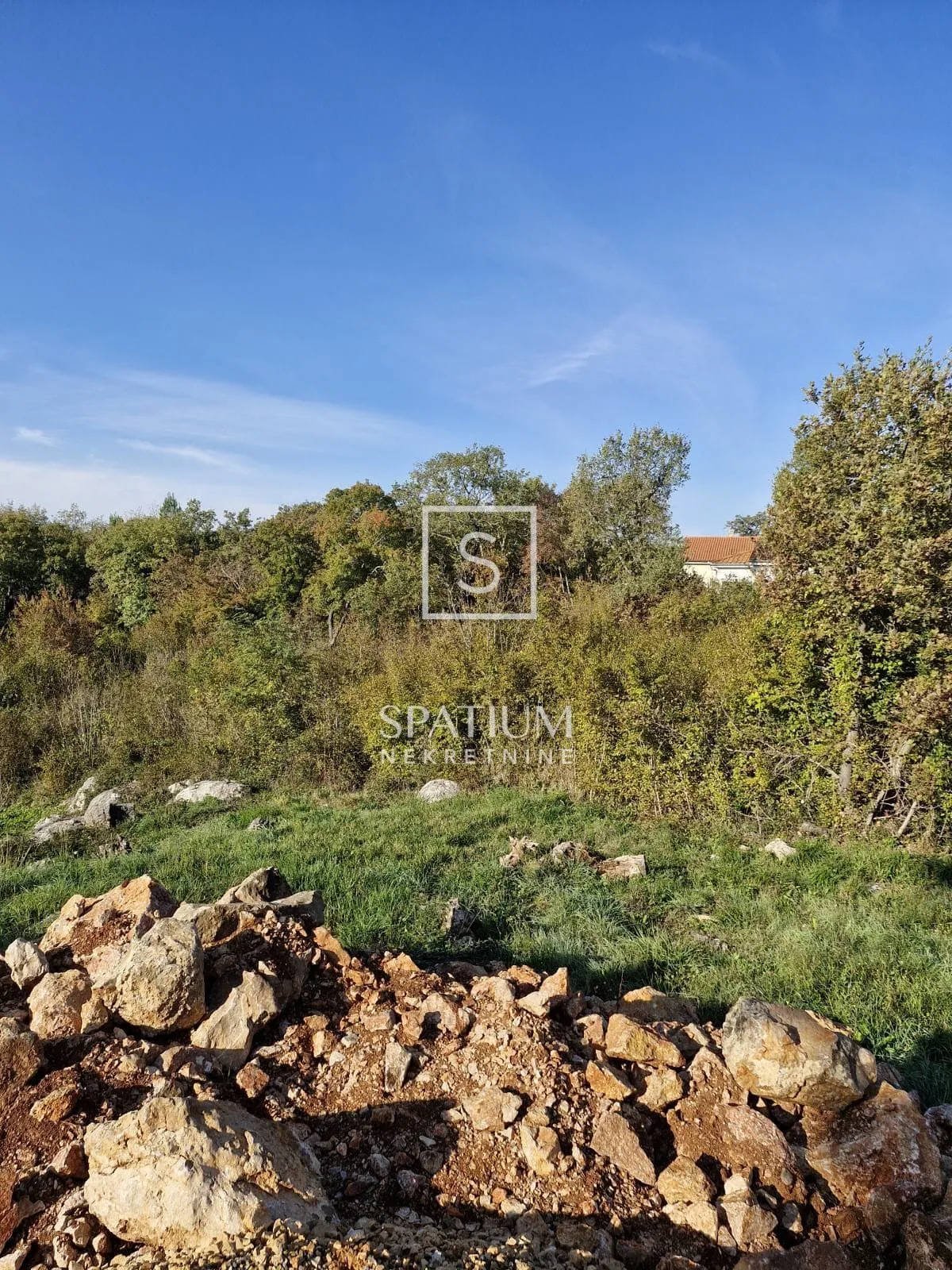 HLAPA, OTOK KRK, GRAĐEVINSKO I POLJOPRIVREDNO ZEMLJIŠTE - cover