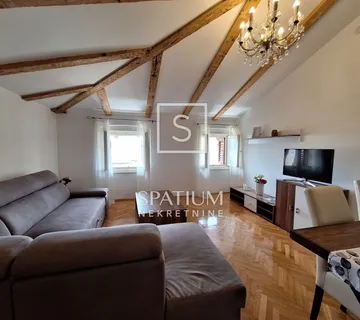 OPATIJA, STAN U CENTRU S JEDINSTVENIM POGLEDOM - cover