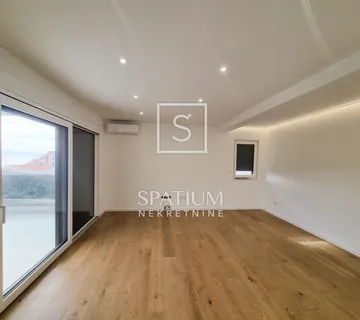 CRIKVENICA, SAMOSTOJEĆA KUĆA, MODERNA NOVOGRADNJA - cover