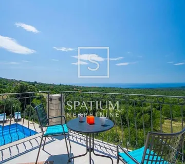 LABIN, KAMENA VILA S PANORAMSKIM POGLEDOM - cover