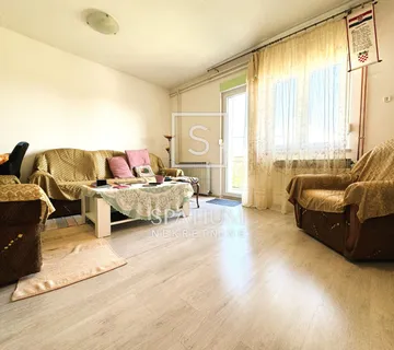 TRSAT, ČETVEROSOBAN STAN S 2 BALKONA - cover