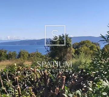 LABIN, DVOSOBAN STAN NA PRVOM KATU U BLIZINI MORA - cover