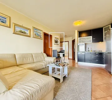 CRIKVENICA, DRAMALJ, STAN S PANORAMSKIM POGLEDOM NA MORE - cover