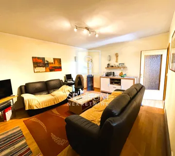 MARINIĆI, KUĆA S OKUĆNICOM I GARAŽOM - cover