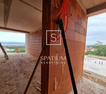 JADRANOVO, CRIKVENICA, NOVOGRADNJA S BAZENOM  - cover