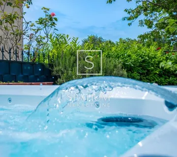 OTOK KRK, DOBRINJ, KAMENA KUĆA SA ČETIRI PARKIRNA MJESTA - cover