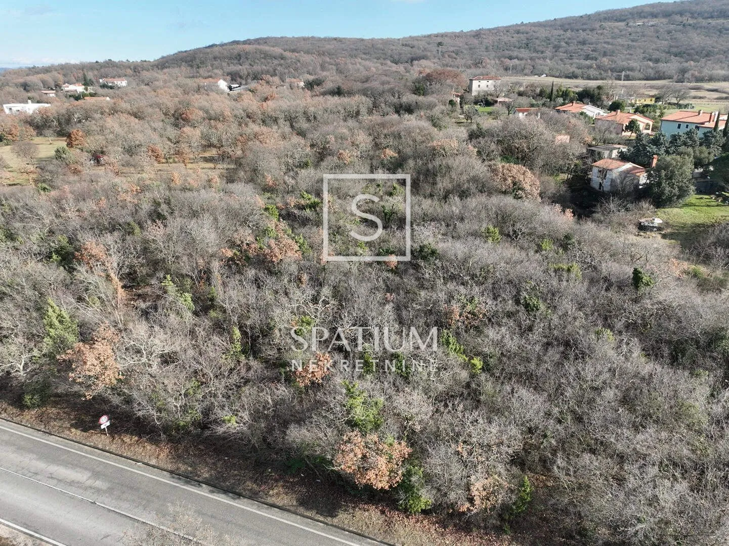 LABIN, GRAĐEVINSKO ZEMLJIŠTE 3500 M2 - cover