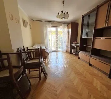 ŠKURINJE, TROSOBAN KLASIČAN STAN S BALKONOM - cover