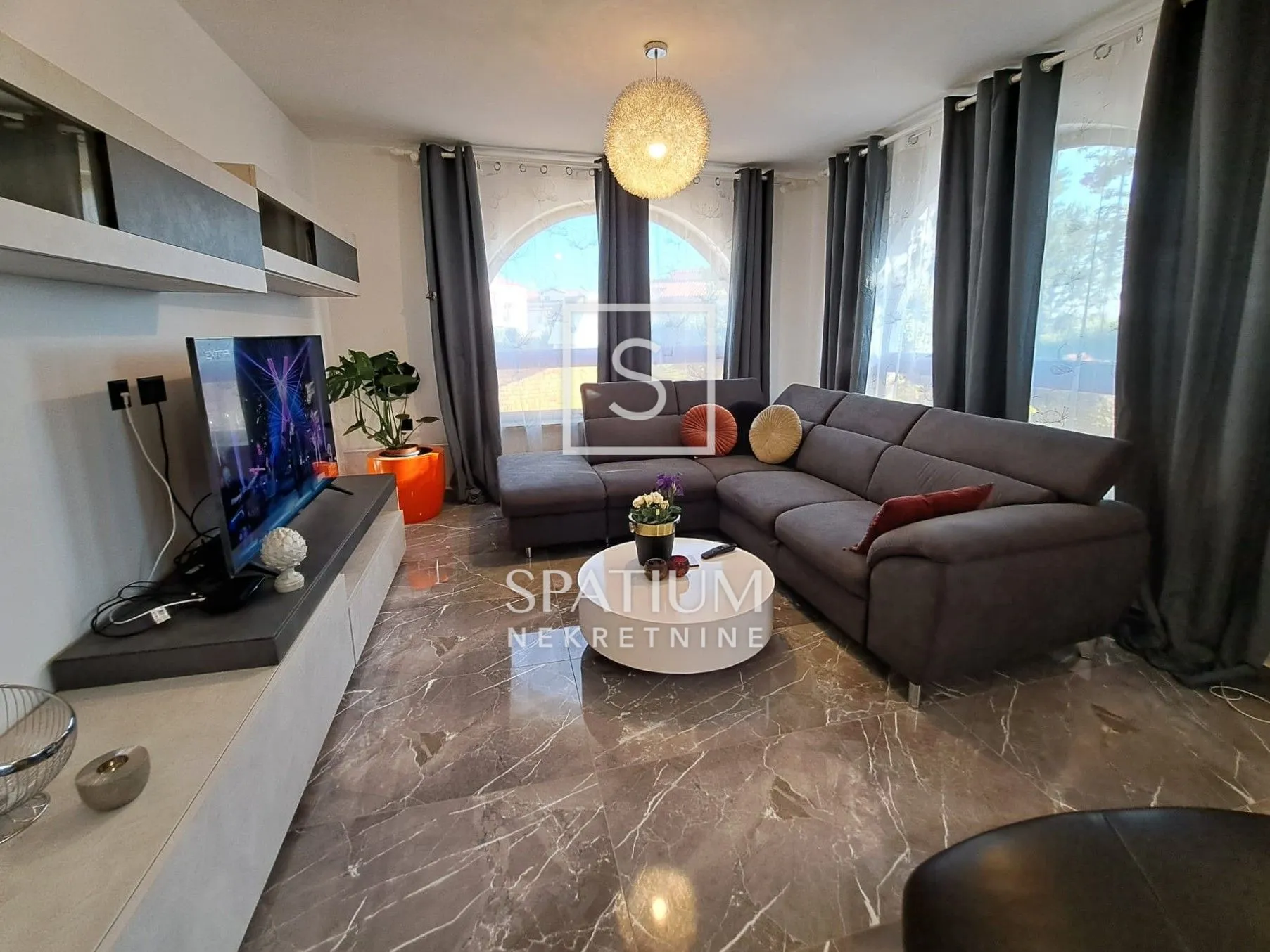 POREČ, PROSTRANA KUĆA BLIZU MORA - cover