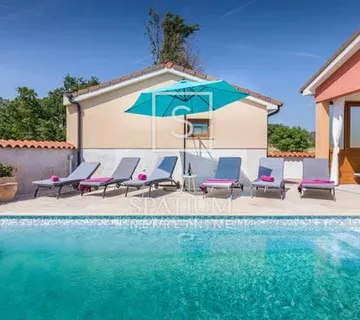 MARČANA, KUĆA ZA ODMOR S GRIJANIM BAZENOM - cover