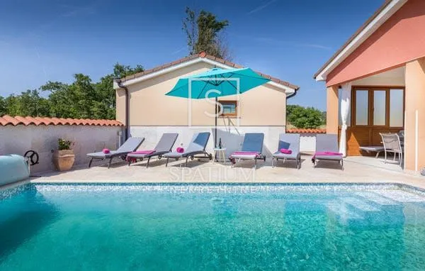 MARČANA, KUĆA ZA ODMOR S GRIJANIM BAZENOM - cover