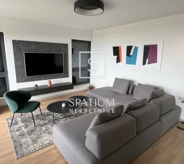 KOSTRENA, STAN S BAZENOM I TERETANOM ZA NAJAM - cover