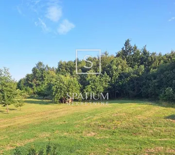 LABIN, GRAĐEVINSKO ZEMLJIŠTE NA MIRNOJ LOKACIJI - cover