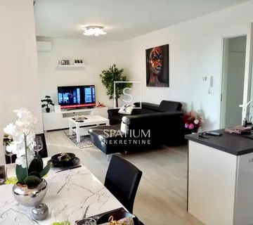 KOSTRENA, STAN U NOVOGRADNJI S POGLEDOM NA MORE - cover