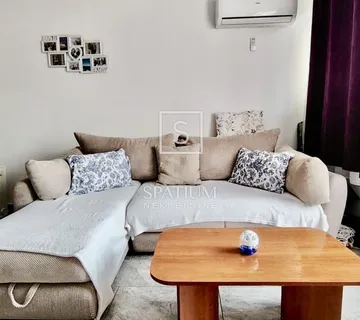 NOVI VINODOLSKI, DVOETAŽNI STAN NA ODLIČNOJ LOKACIJI - cover