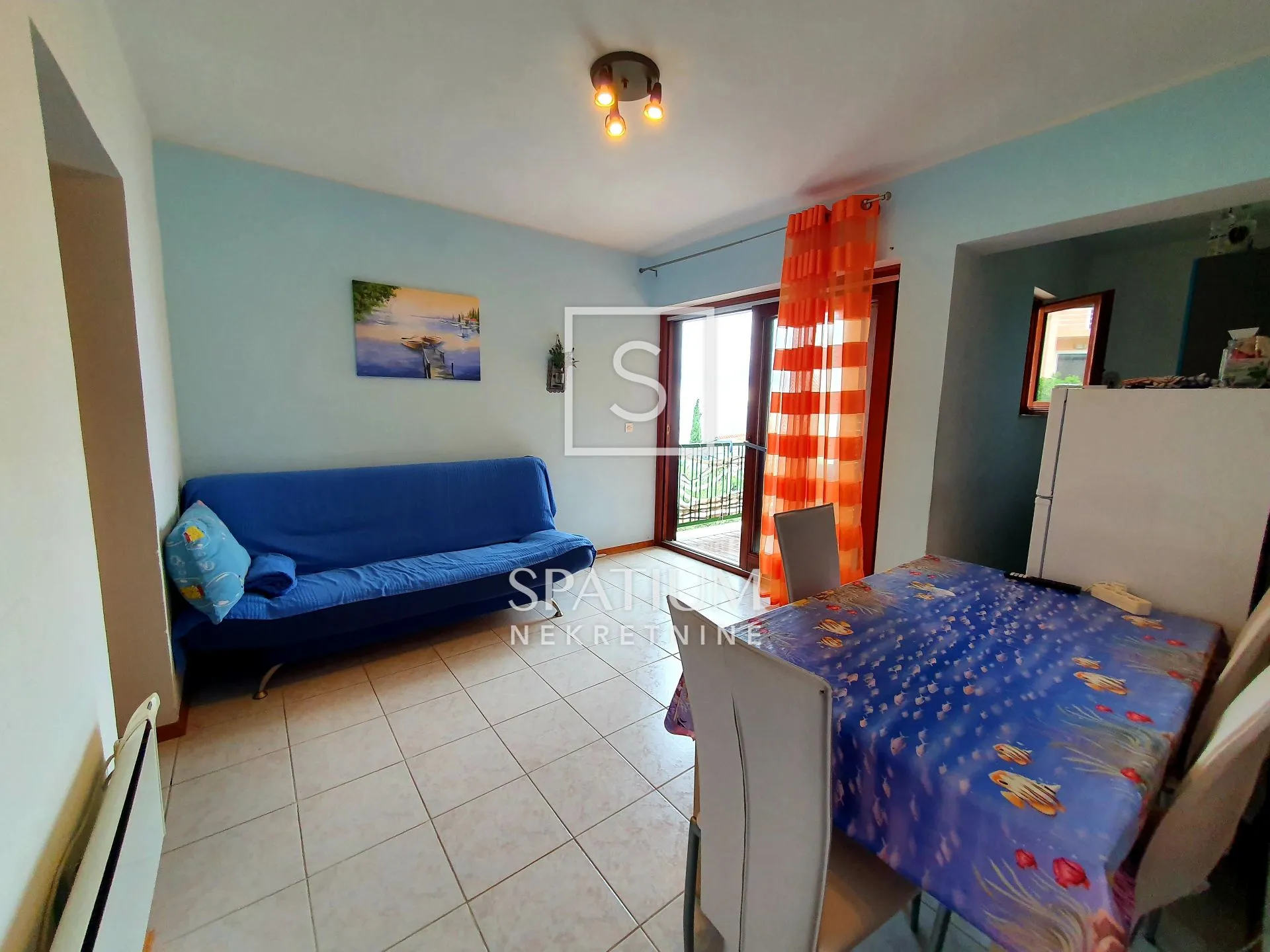 NOVI VINODOLSKI, SAMO KOD NAS, STAN 2S+DB BLIZU MORA - cover