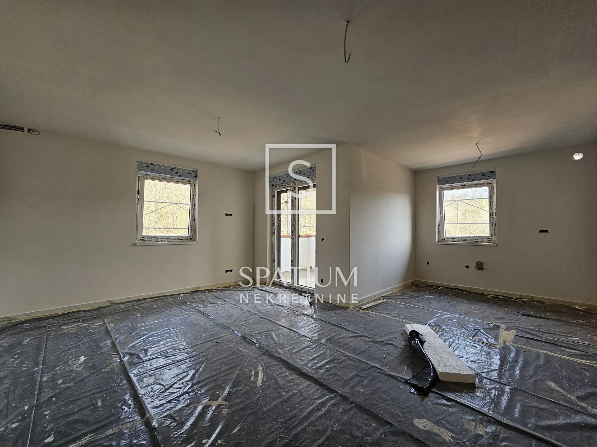 HLAPA, OTOK KRK, NOVOGRADNJA OKRUŽENA PRIRODOM - cover