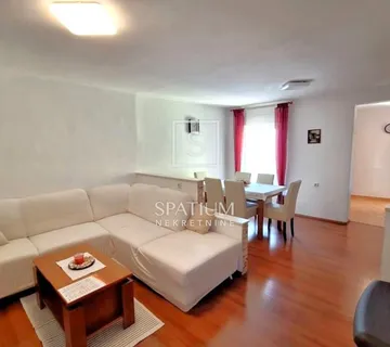 KOSTRENA, KUĆA S POGLEDOM NA MORE - cover