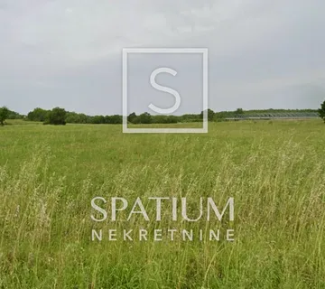 KAŠTELIR, POLJOPRIVREDNO ZEMLJIŠTE - cover