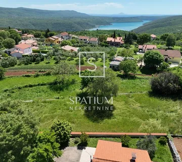 BARBAN, GRAĐEVINSKO ZEMLJIŠTE S OTVORENIM POGLEDOM - cover