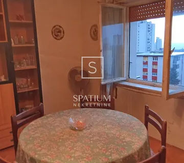 DONJA VEŽICA, JEDNOSOBNI STAN - cover