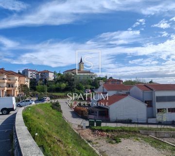 VIŠKOVO, GRAĐEVINSKO ZEMLJIŠTE U CENTRU - cover