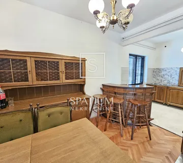 PEHLIN, ETAŽA NA 2. KATU S VISOKIM POTKROVLJEM I VELIKIM POTENCIJALOM - cover