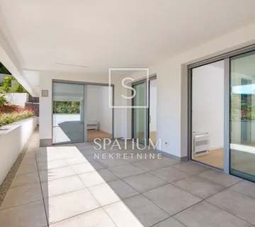 OPATIJA, ODLIČAN STAN U NOVOGRADNJI S POGLEDOM NA MORE - cover