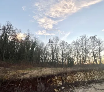 PIĆAN, GRAĐEVINSKO ZEMLJIŠTE - cover