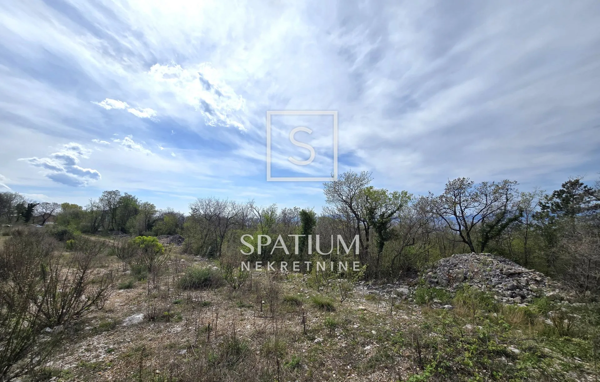 KOSTRENA, GRAĐEVINSKO ZEMLJIŠTE S POGLEDOM NA MORE - cover