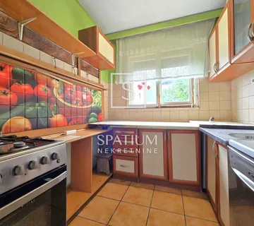 GORNJA VEŽICA, ETAŽA KUĆE S OKUĆNICOM I PARKINGOM - cover