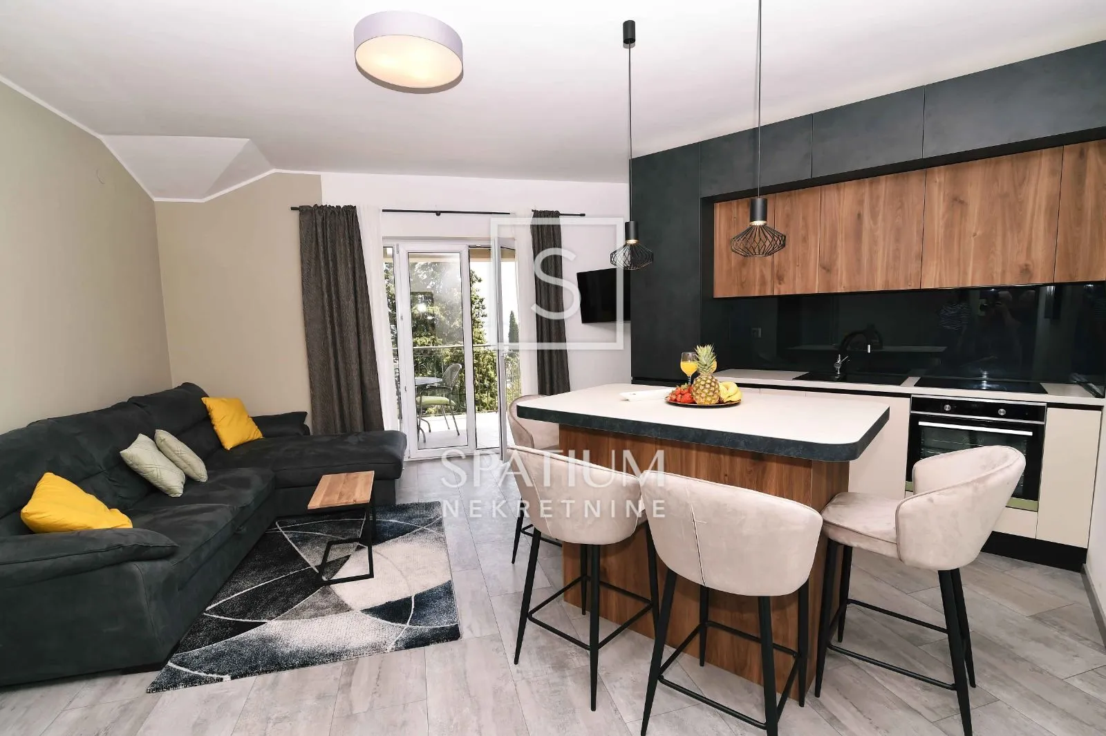 OPATIJA, PREDIVAN STAN S BAZENOM I POGLEDOM NA MORE - cover