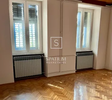 KOZALA, OBITELJSKI STAN S OKUĆNICOM I GARAŽOM - cover