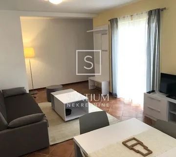 MEDULIN, KUĆA SA 2 STANA NA 250 m OD MORA - cover