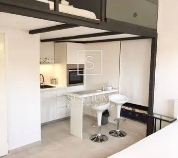 OPATIJA, VOLOSKO, STAN U PRIZEMLJU BLIZU MORA - cover