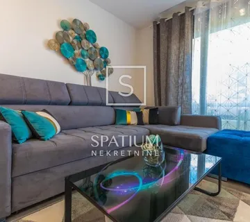 SELCE, STAN U NEPOSREDNOJ BLIZINI MORA  - cover