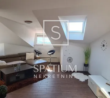 NOVI VINODOLSKI, STAN BLIZU MORA - cover