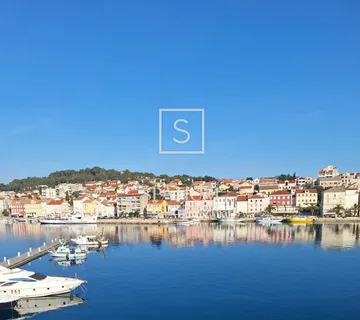 MALI LOŠINJ, SAMO U NAŠOJ PONUDI, KUĆA S RESTORANOM UZ MORE - cover