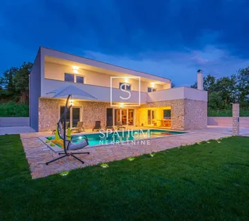 SVETVINČENAT, KUĆA S BAZENOM - cover