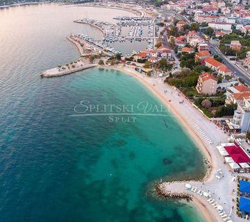 PRODAJA Strožanac novogradnja trosoban stan, pogled, kredit, parking - cover