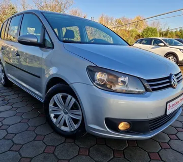 VW Touran 1,6 TDI 2015.,VELIKI SERVIS, KLIMA, PARK SENZ, KUKA.... - cover